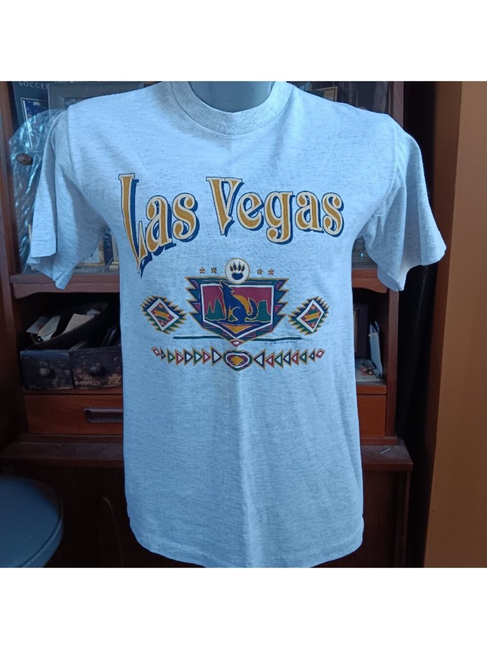 Vintage Medium T-shirt Single Stitch Southwestern Las Vegas Heather Gray USA 90s